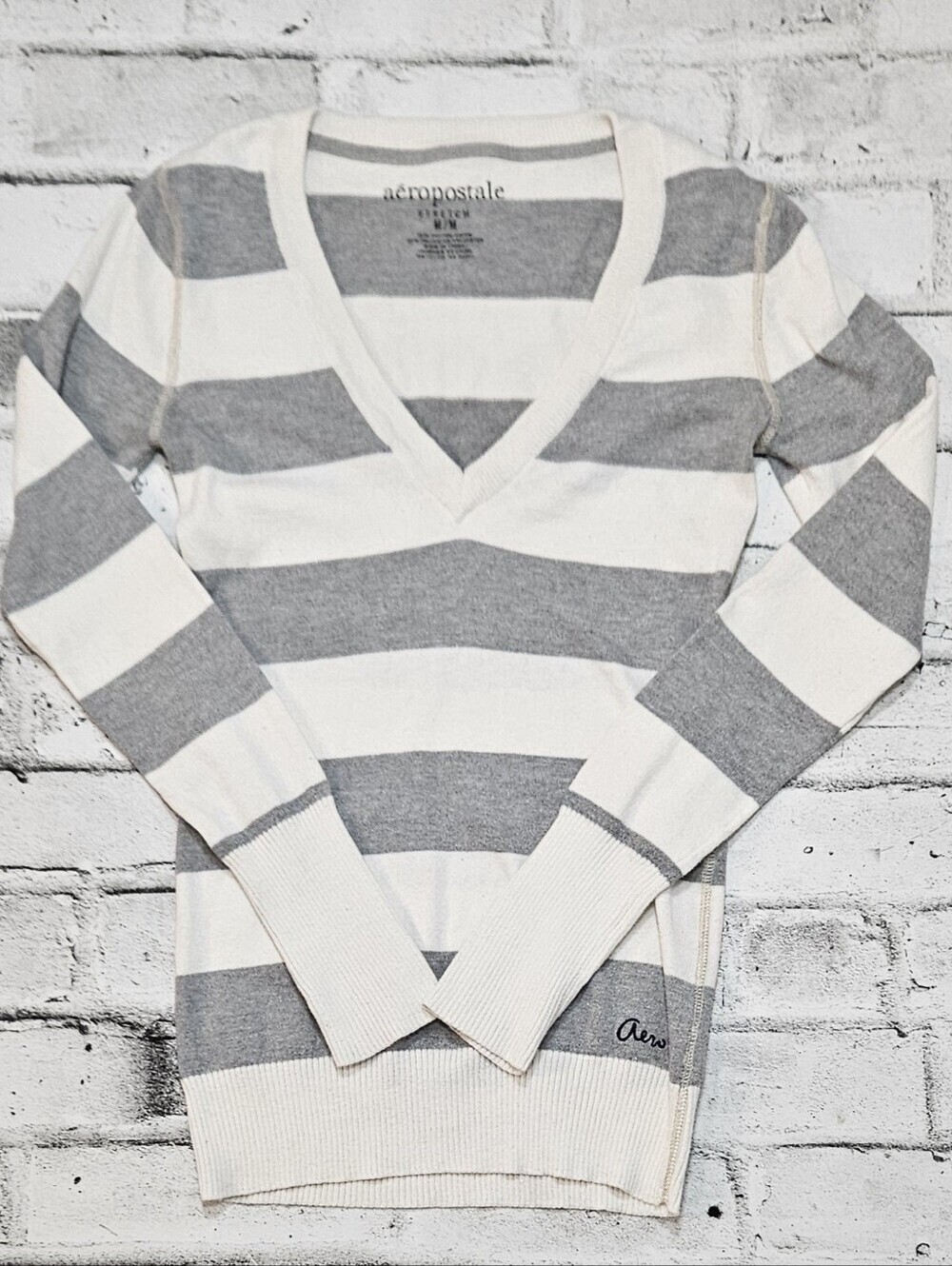 Aeropostale Stretch Striped V Neck Knit Sweater Women's Medium